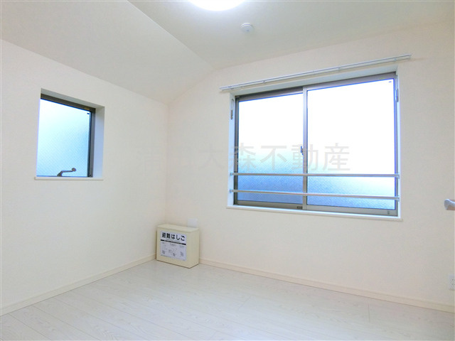 ブルーシエル羽田の居間・リビング|洋室