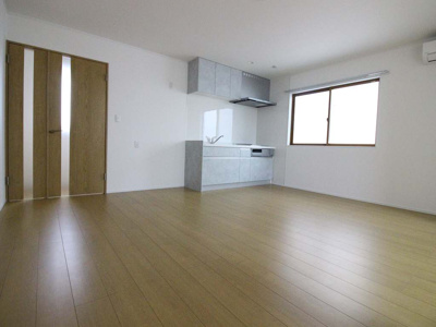 【居間・リビング】 | ELLE＿Village　C棟