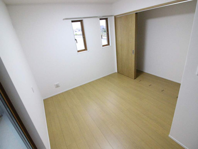 【洋室】 | ELLE＿Village　C棟