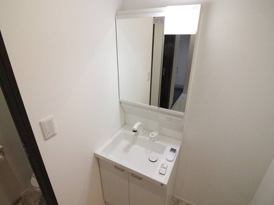 【独立洗面台】 | ELLE＿Village　C棟