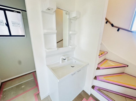 土浦市中　新築戸建の独立洗面台