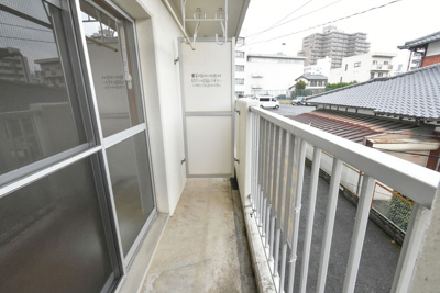 【バルコニー】 | 第2秋葉ビル | 広々としたバルコニーです
