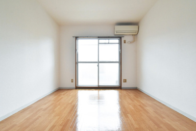 【居間・リビング】 | 第2秋葉ビル | ゆったり過ごせる居間です