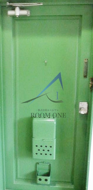 フクイヤビルの玄関|玄関です。