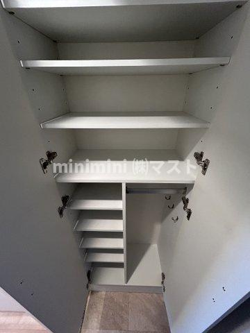 大阪市西区江之子島１丁目の賃貸マンションの収納