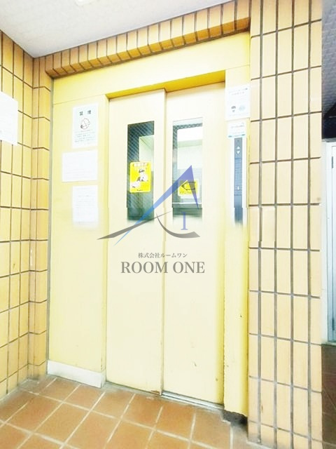 ウエストインパート３のその他共用部分|エレベーターです。