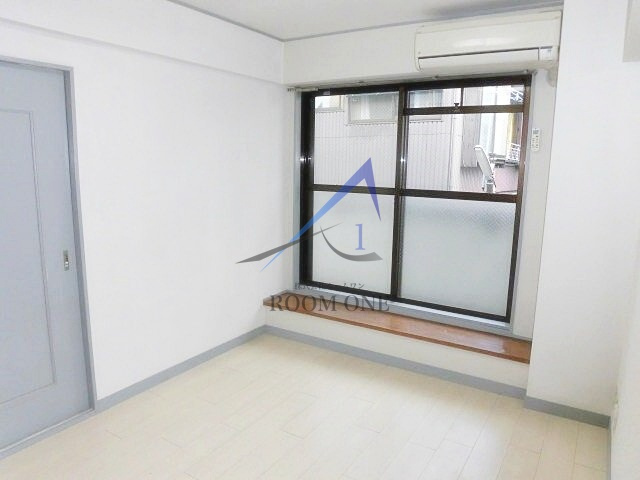 スターレジデンス中目黒の居間・リビング|洋室のお部屋です。