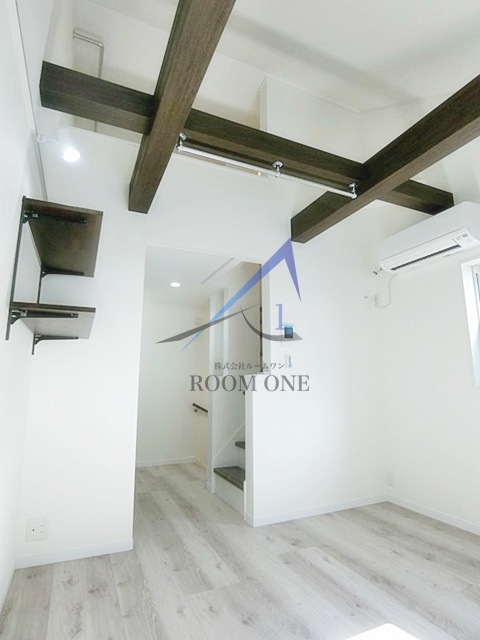 ハーミットクラブハウス京急蒲田の居間・リビング|洋室のお部屋です。