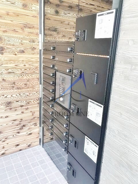 ＬＡＰＩＳ大井町Ⅱのその他共用部分|集合ポストと宅配ボックスです。