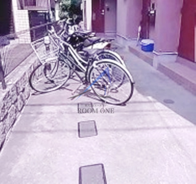 セゾンあざみのその他共用部分|駐輪場です。