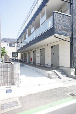 【エントランス】 | リブリ・リブラ | 落ち着いたエントランスです