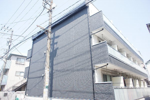 【外観】 | リブリ・リブラ | タイル調の建物です