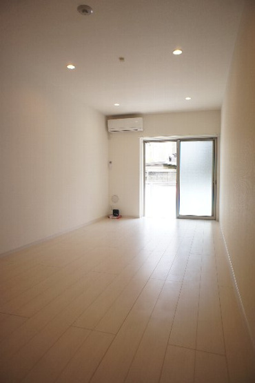 【内装】 | リブリ・リブラ | 使い勝手のいい洋室です