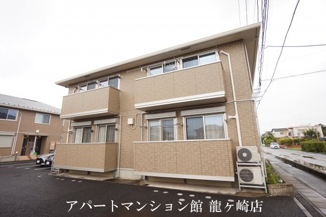 アムール岡崎Ａの外観