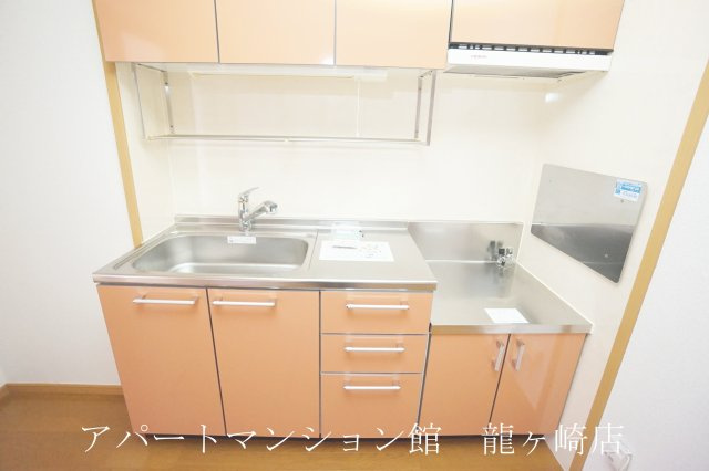 グリシーヌ・パレⅡC棟のキッチン