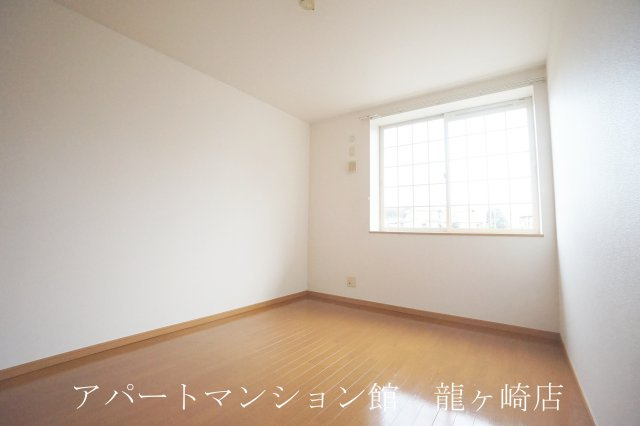 グリシーヌ・パレⅡC棟の寝室