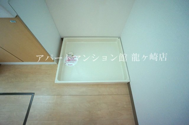 レジデンスヒルズノースコートのその他|室内洗濯置場