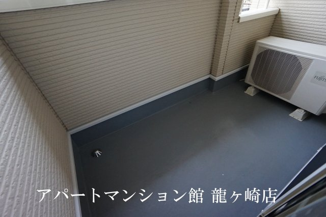 サニーヒルズコートのバルコニー