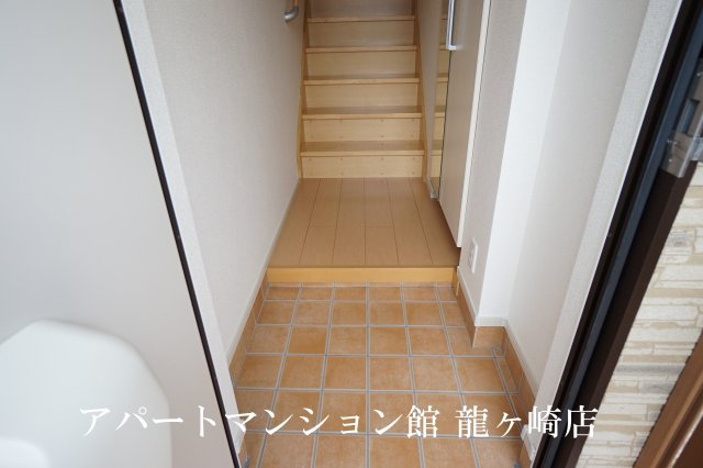 サニーヒルズコートの玄関