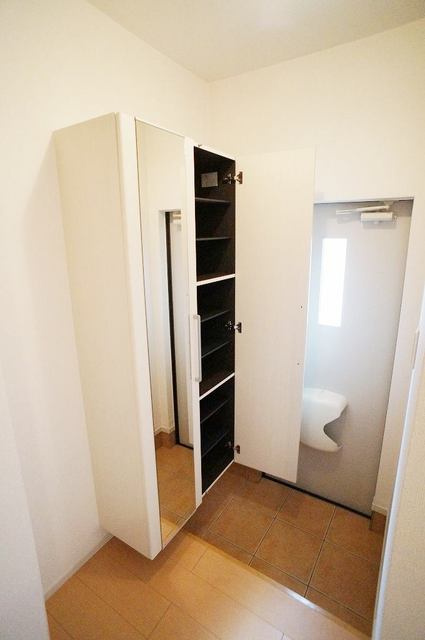 さくらヒルズ霞台参番館の玄関