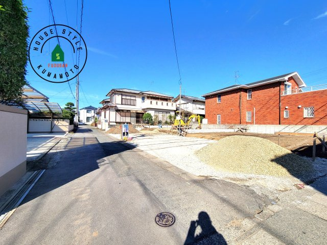 熊本市中央区帯山5丁目第1₋2棟(1号棟)の前面道路含む現地写真|見学の時間などお気軽にお問い合わせ下さい。