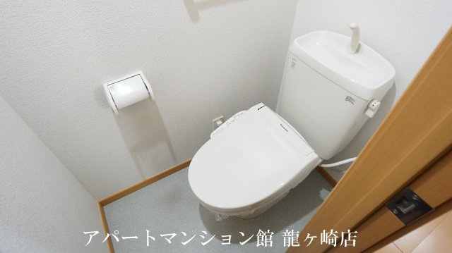 プロバンスのトイレ