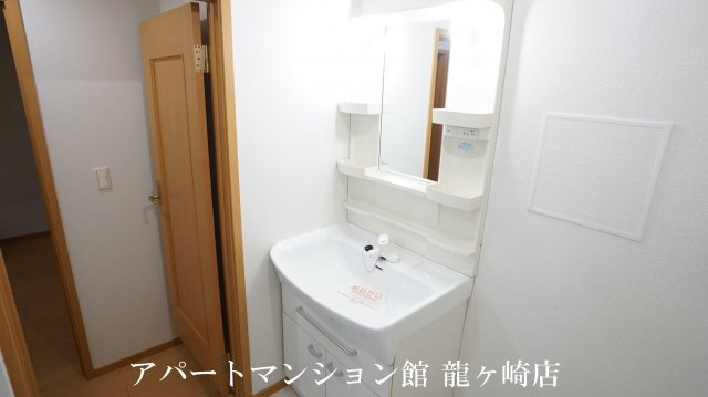 プロバンスの独立洗面台