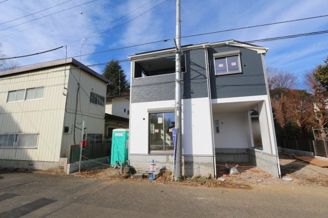 【Cradle garden】東久留米市滝山第11の外観|太陽光発電設備標準搭載