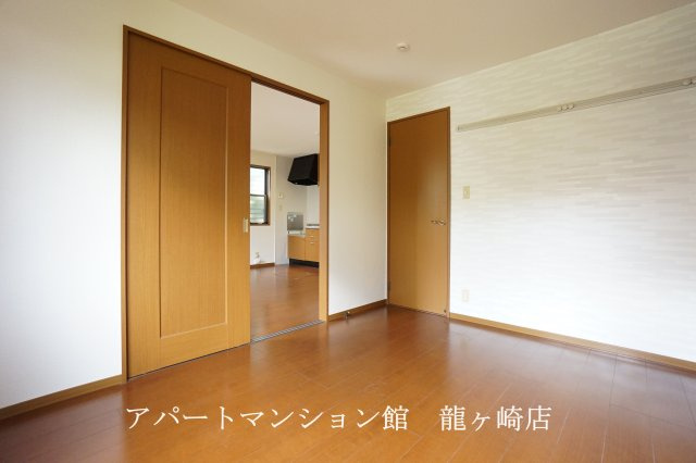 ドレミメゾンBの居間・リビング