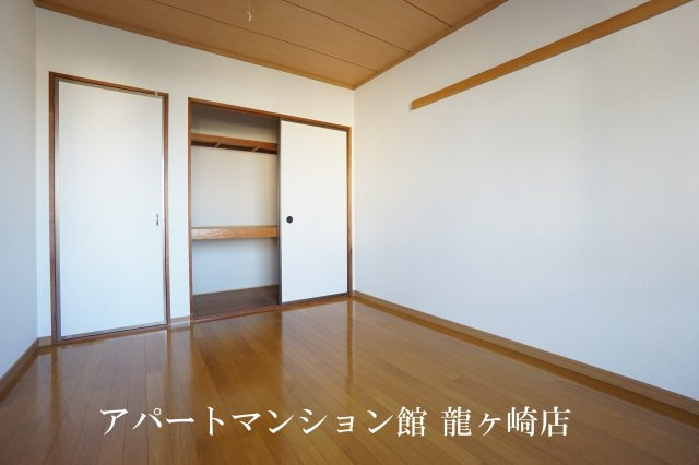 はなみずきの洋室