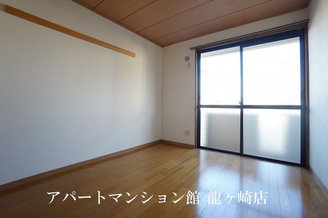 はなみずきの洋室