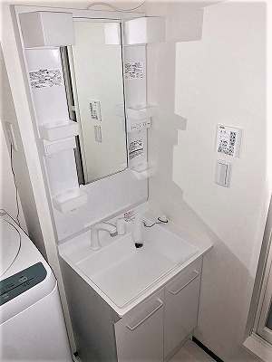 クレイノブロッケンの独立洗面台