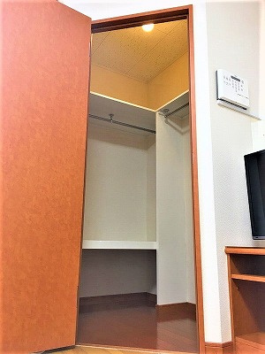 レオパレスコテナン阿見Cの収納