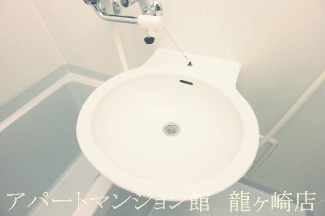 レオパレス山久の洗面所