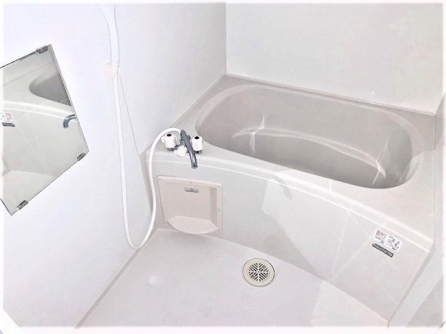 レオパレスエスピナカⅢの浴室