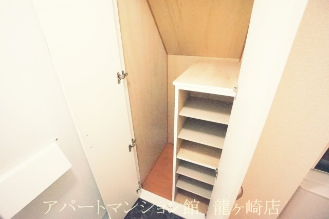 レオパレスコテナン阿見Bの収納