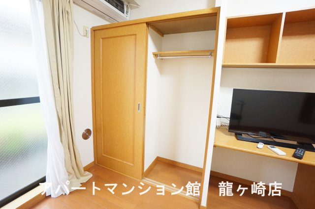 レオパレス霞南の収納