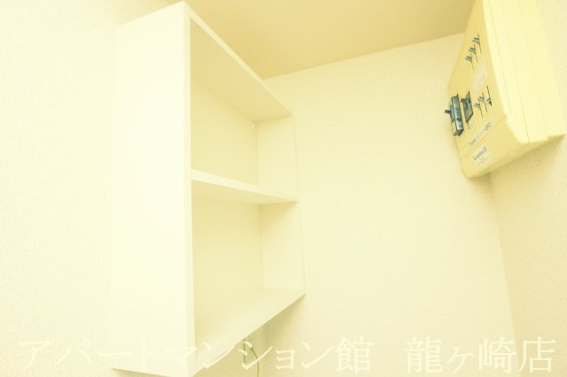 レオパレスエスポワールUの収納