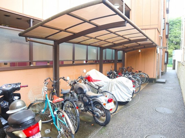 【その他共用部分】 | ピュアメゾンT＆Y | 敷地内自転車置き場です