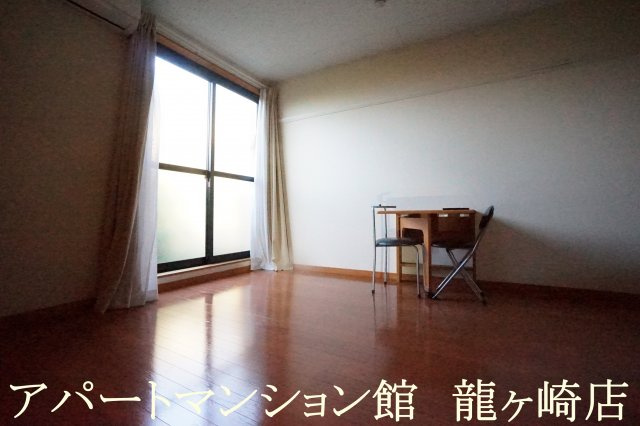 レオパレス慶の寝室