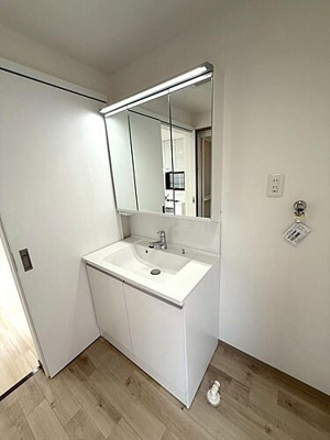 【洗面所】 | 山科区小山北林町　中古戸建
