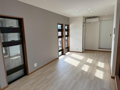 【居間・リビング】 | 山科区小山北林町　中古戸建