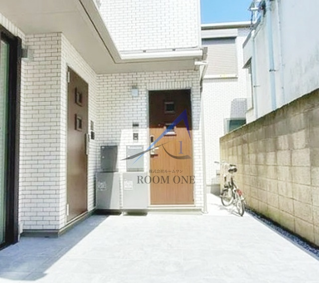 ＲＨＥＩＮＧＯＬＤのエントランス|エントランスです。