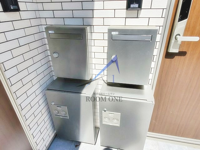 ＲＨＥＩＮＧＯＬＤのその他共用部分|集合ポストです。