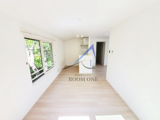 ＲＨＥＩＮＧＯＬＤの居間・リビング|洋室のお部屋です。