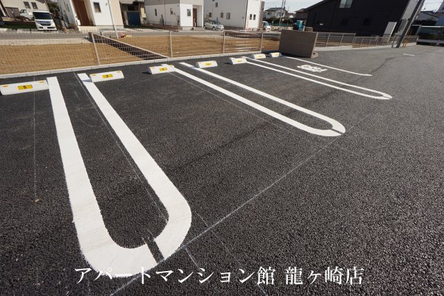 LiverteⅡ（リベルテ）の駐車場