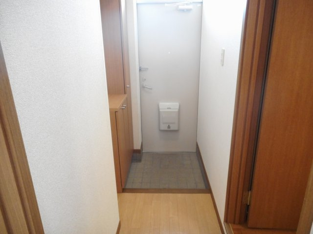 メゾン・コリーヌⅡの玄関