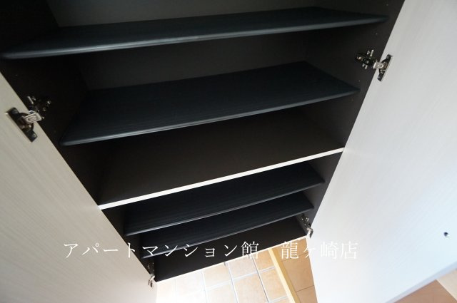 クレア・ポルトBの収納