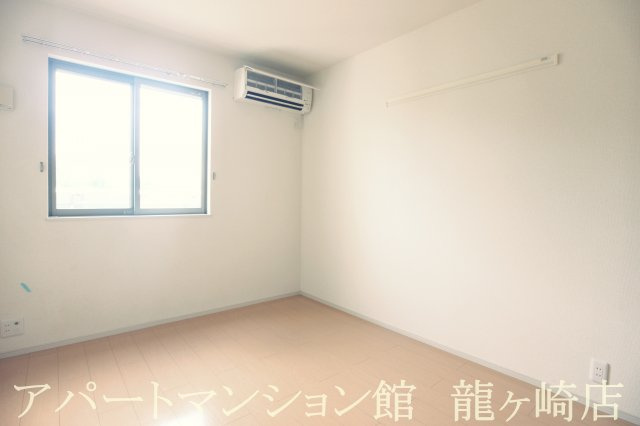 ヒラルス　コルリスの寝室