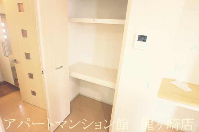 ヒラルス　コルリスの収納